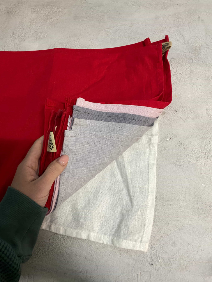 Салфетка на стол Glоsss 