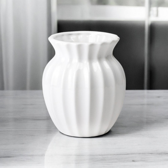 Керамічна ваза Intern