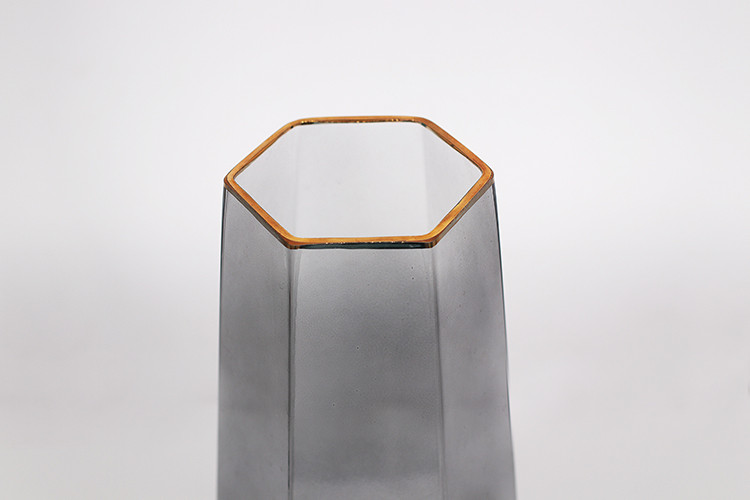 Ваза с золотым ободком Crystal