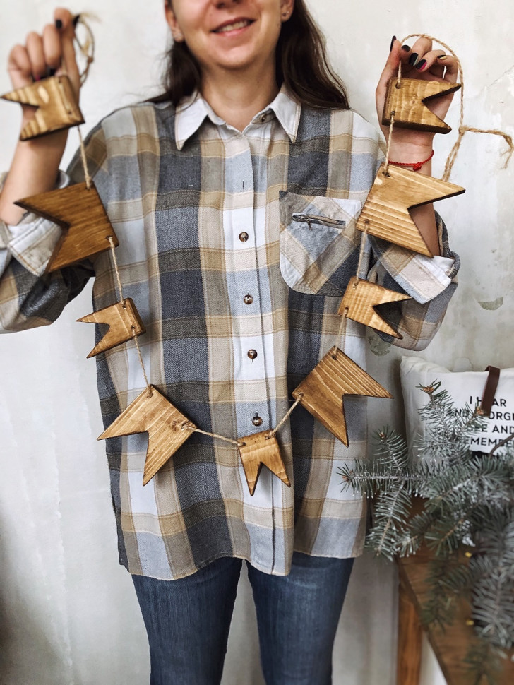 Дерев'яні прапорці (гірлянда) Advent