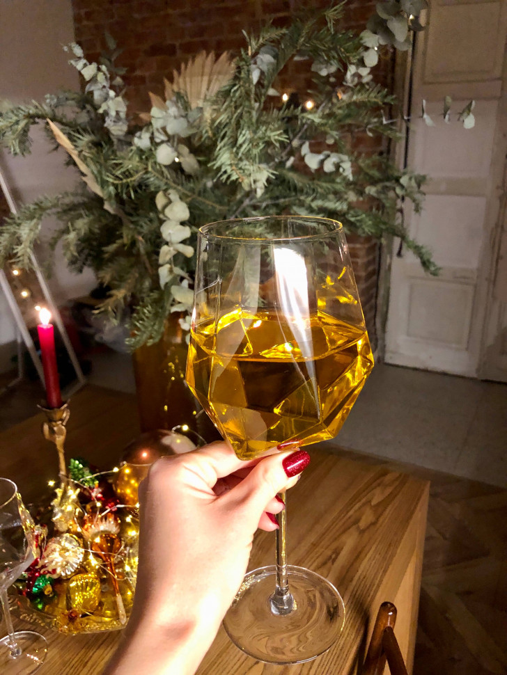 Стеклянный прозрачный бокал для вина Blush