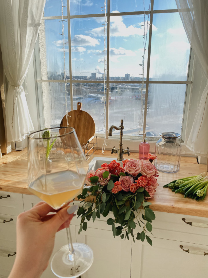 Стеклянный прозрачный бокал для вина Blush