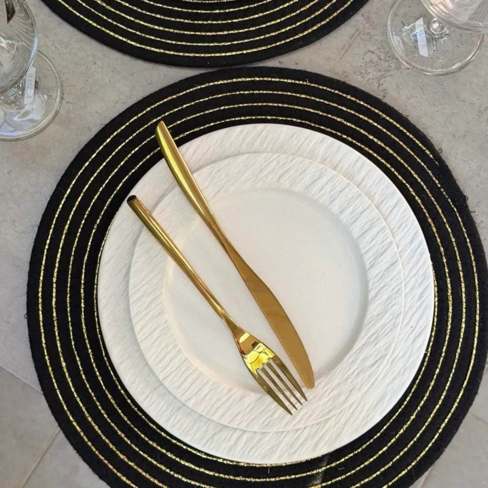 Тарелка White Obelisk III