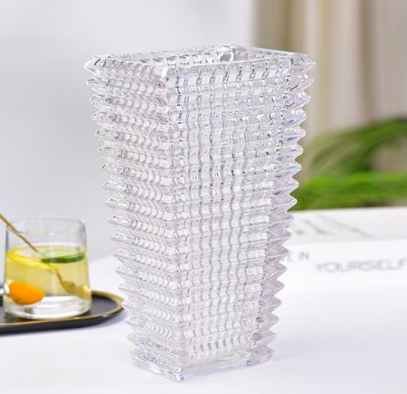 Стеклянная ваза Pyramide