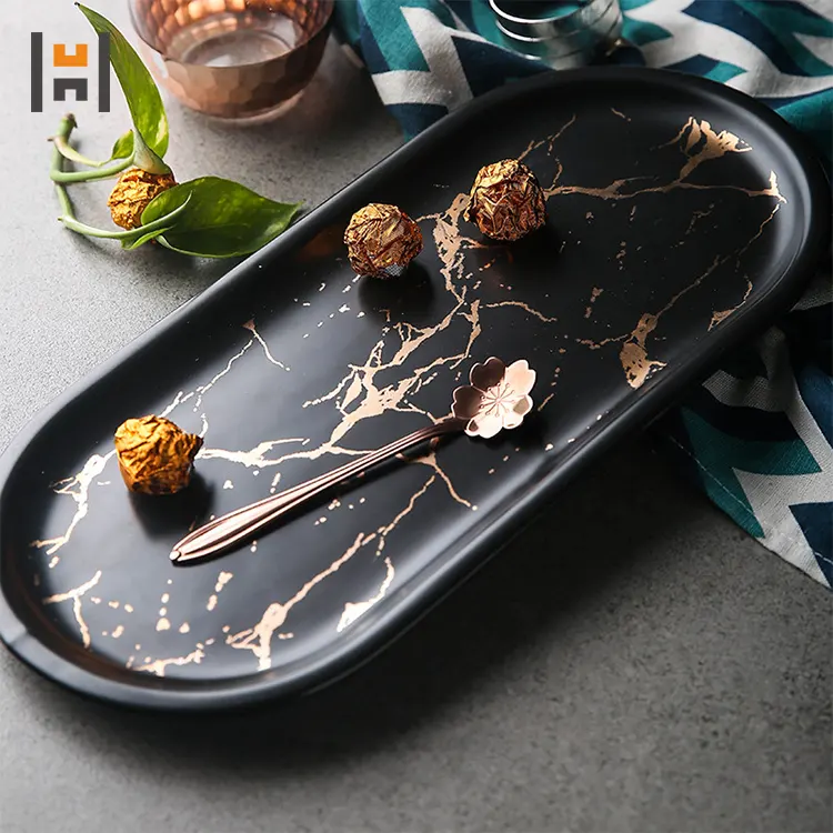 Порцелянове овальне блюдо Wiese