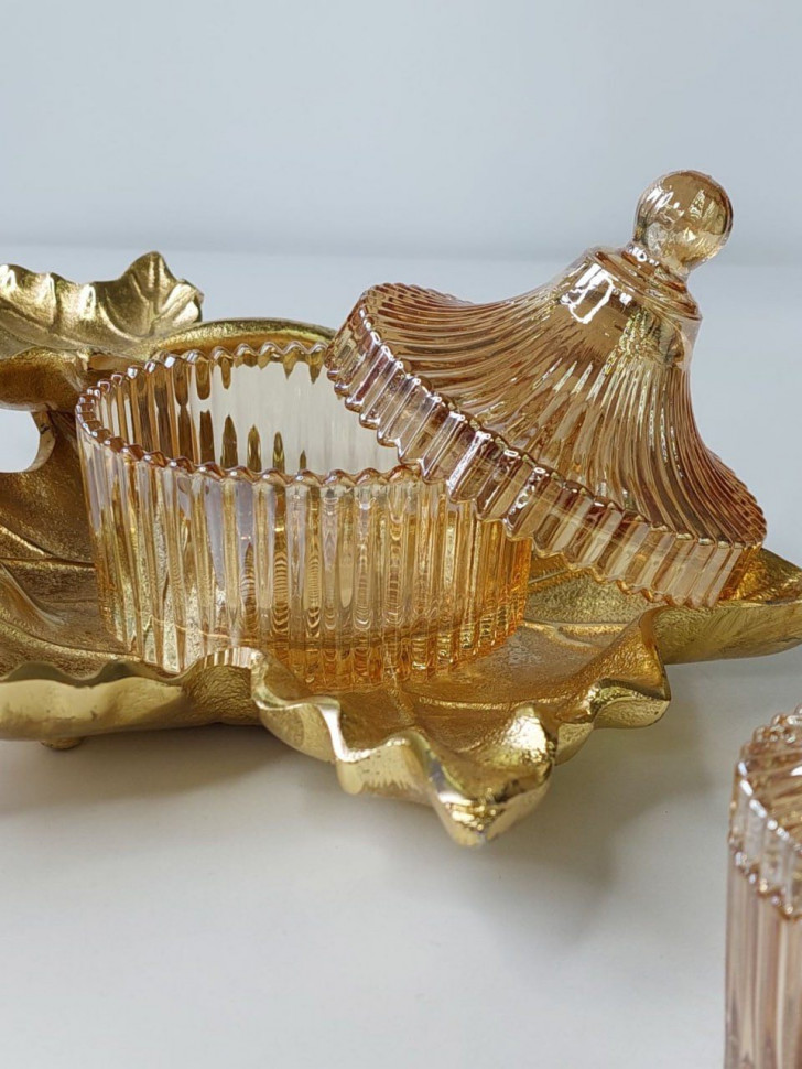 Емкость Golden cone