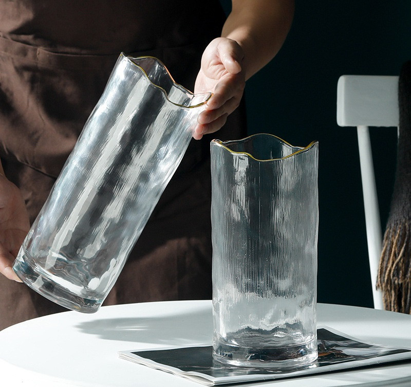 Стеклянная ваза Cold