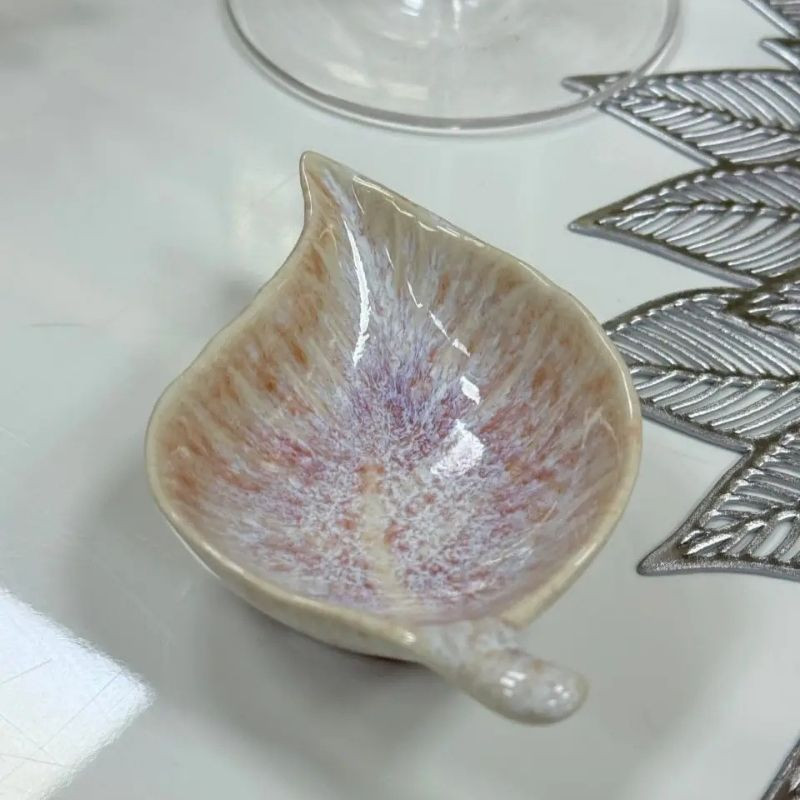 Тарілка-листок Pink Tinder III