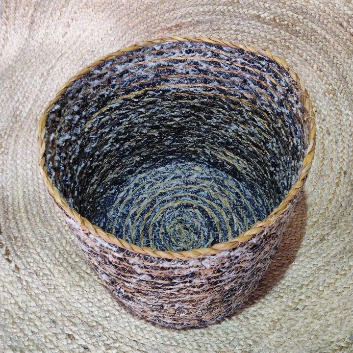 Плетена корзина Flatt