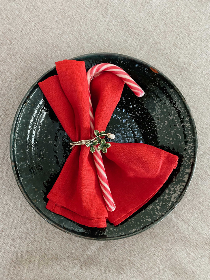 Салфетка на стол Gloss