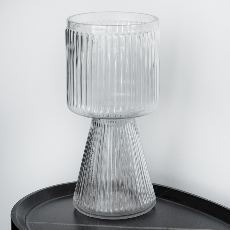 Стеклянная ваза Elegance