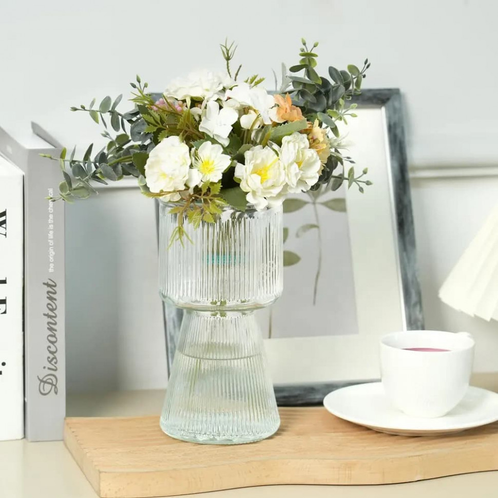 Стеклянная ваза Elegance