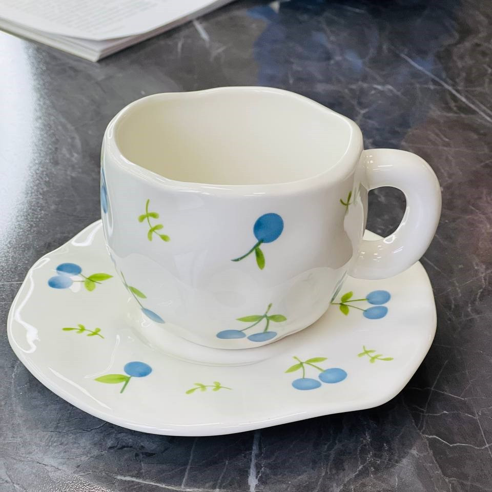 Чашка з блюдцем Plum