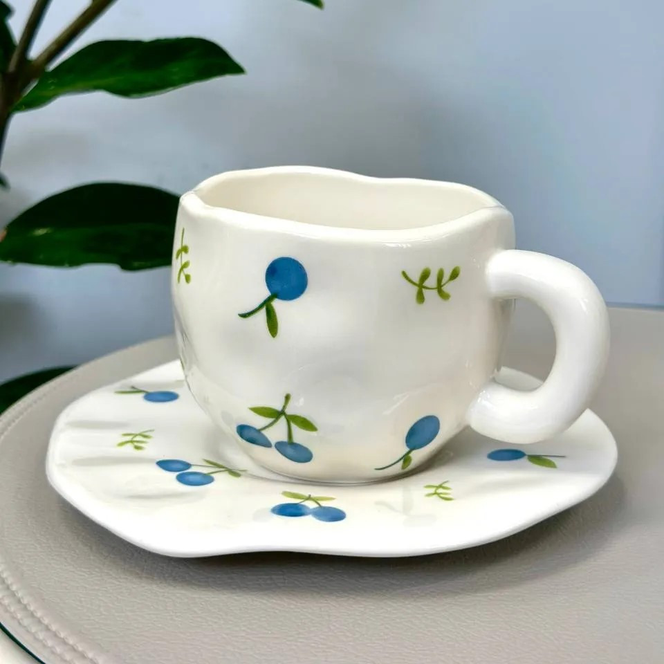 Чашка з блюдцем Plum