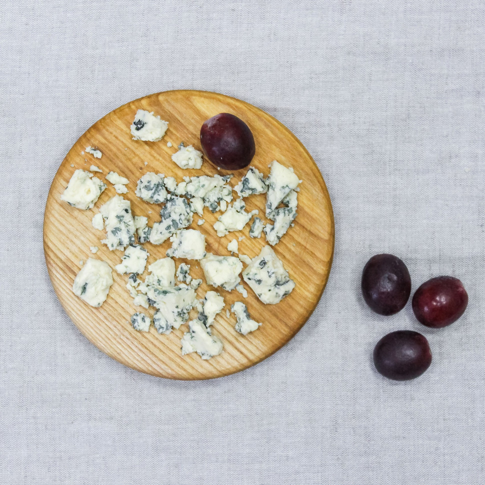 Доска сырная для подачи Brie