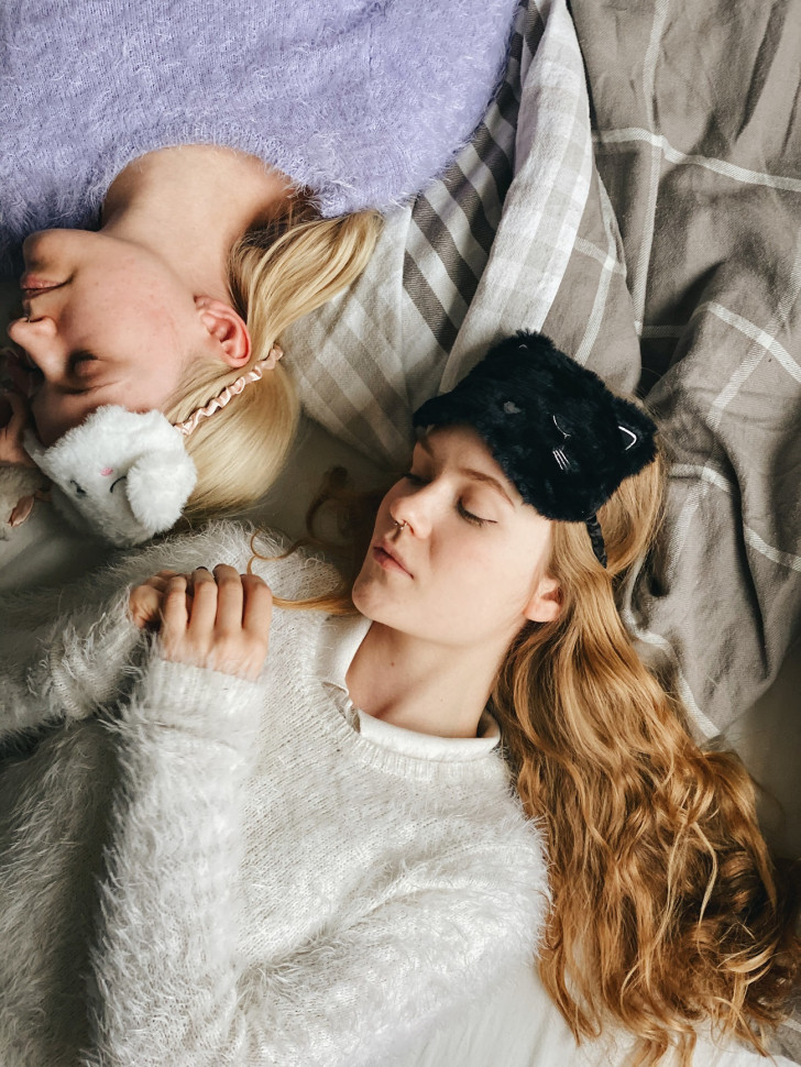 Маска для сна Black & Milk