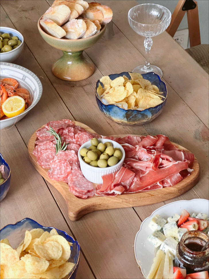 Дерев'яна тарілка для подачі Flame of Love