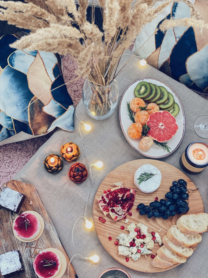 Фарфоровое блюдо Porcelain