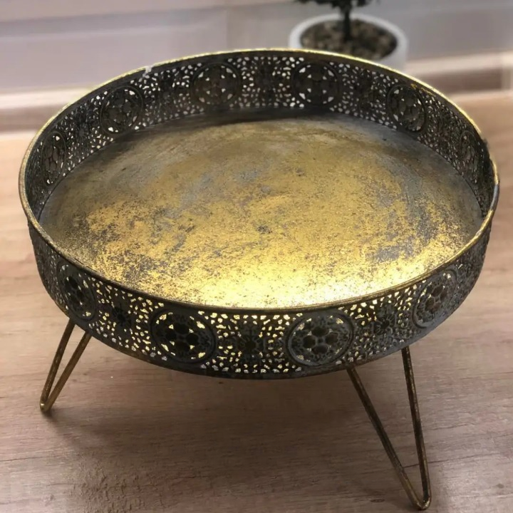 Металлический поднос на ножках Jafar