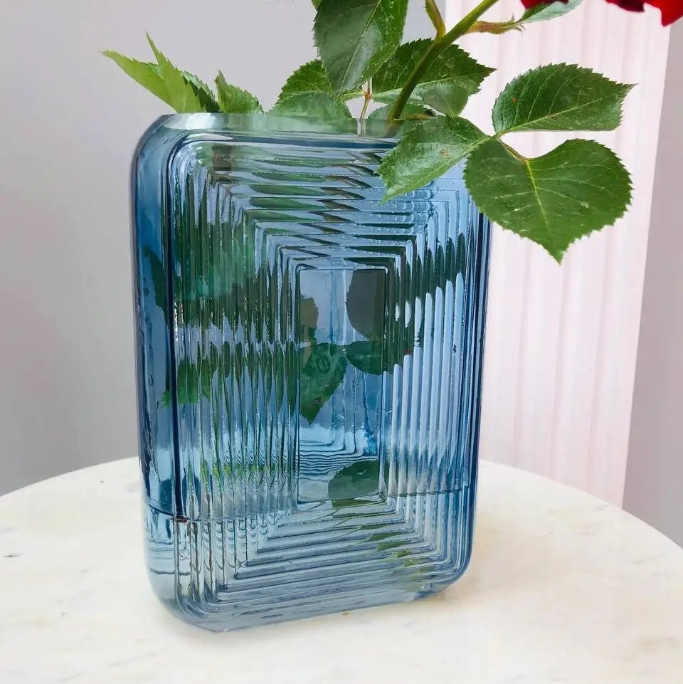 Стеклянная ваза Crystal квадрат