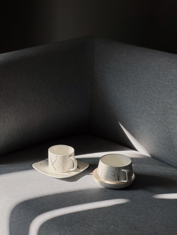 Чашка керамічна із блюдцем Stunner