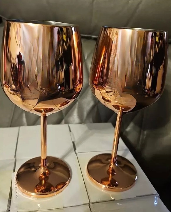 Бокал для вина Rose gold