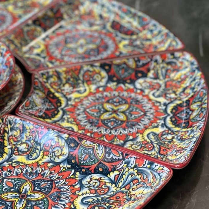 Блюдо-сегмент Painted red