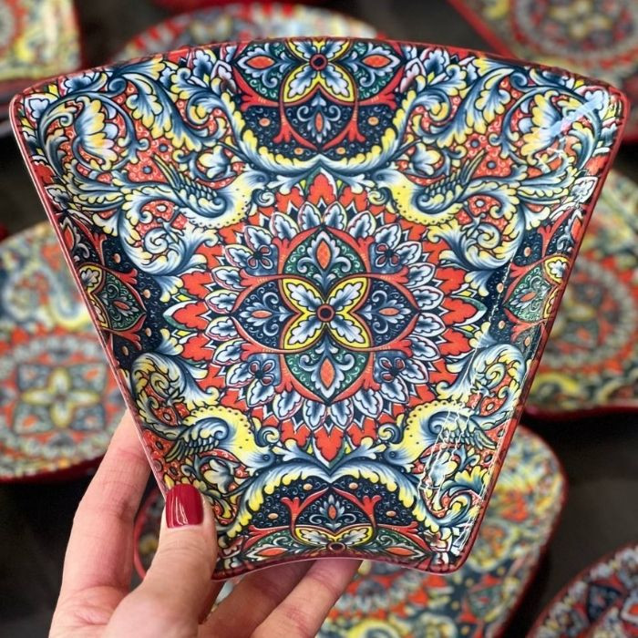 Блюдо-сегмент Painted red