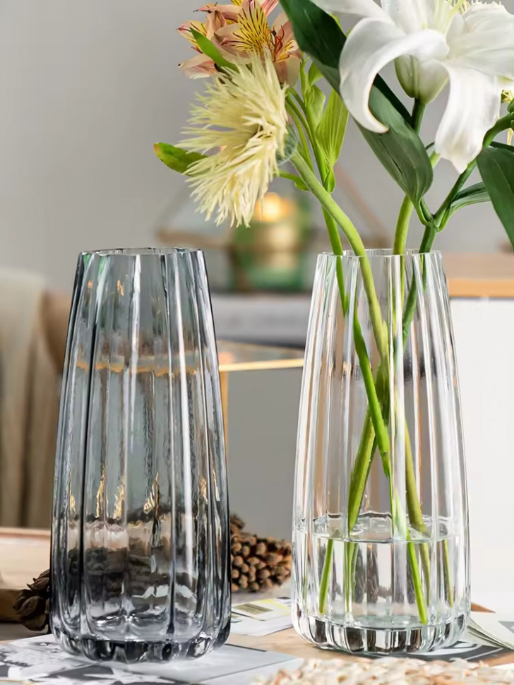 Стеклянная ваза Brease