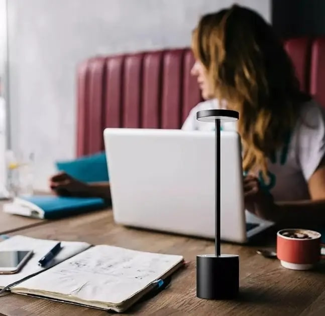 Світлодіодна настільна лампа Tablelamp 