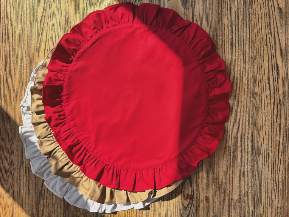 Круглые салфетки с воланами Sandro