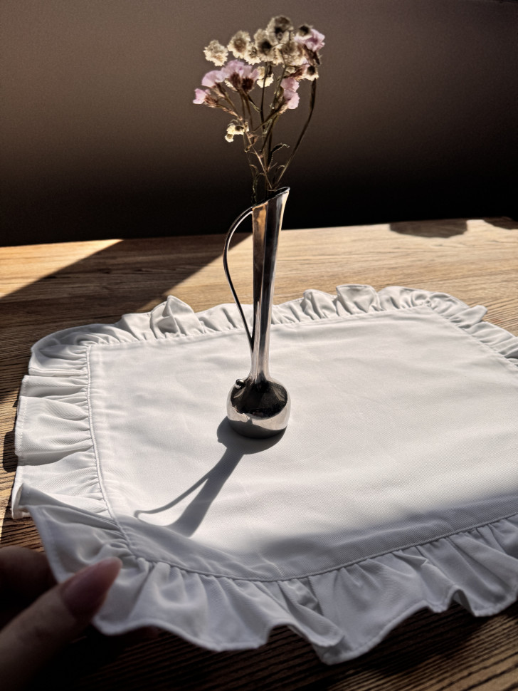 Прямоугольные салфетки с воланами Sandro 