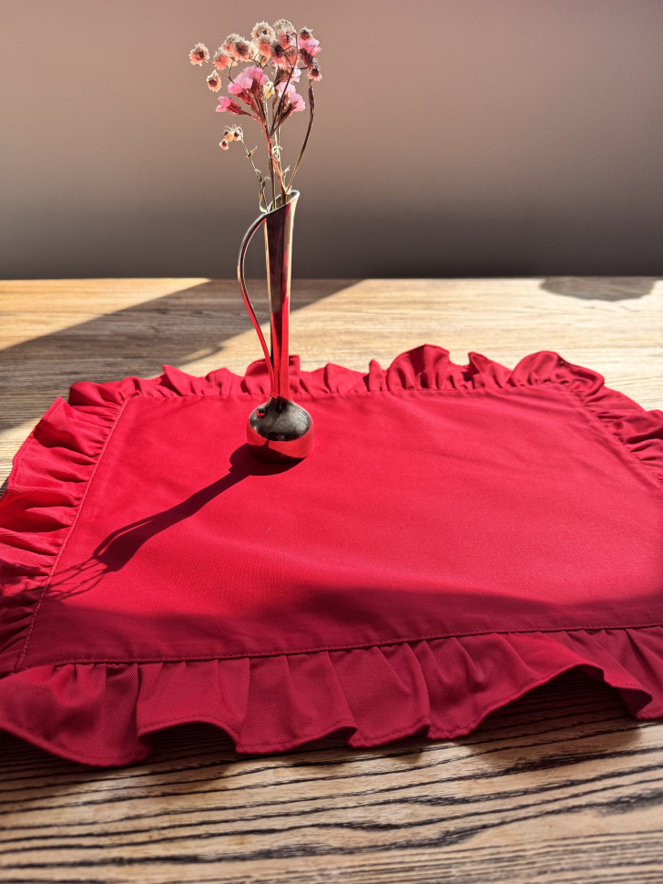 Прямоугольные салфетки с воланами Sandro 