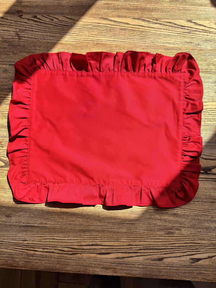 Прямоугольные салфетки с воланами Sandro 