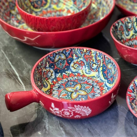 Салатник с ручкой Painted red 500 мл