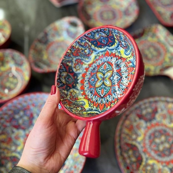 Салатник с ручкой Painted red 500 мл