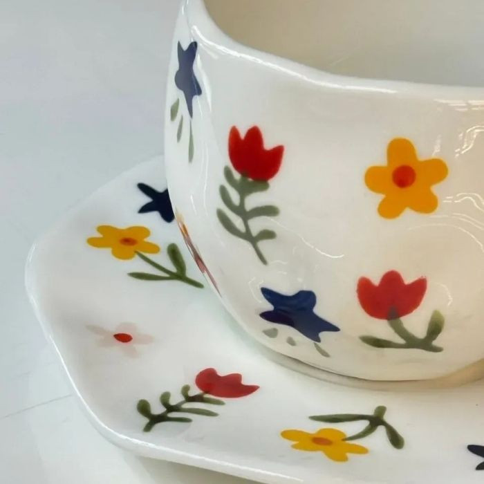 Чашка з блюдцем Flowers 300 мл