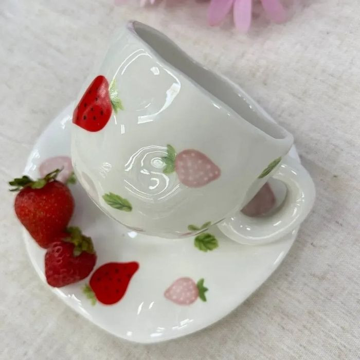 Чашка з блюдцем Morango 300 мл