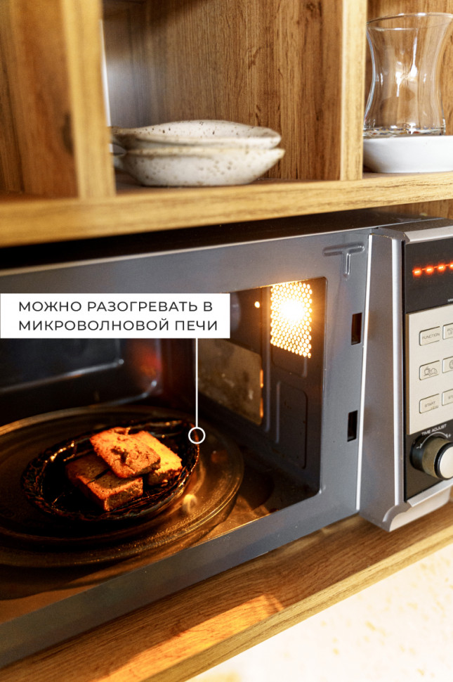 Зеленая керамическая тарелка Leaf