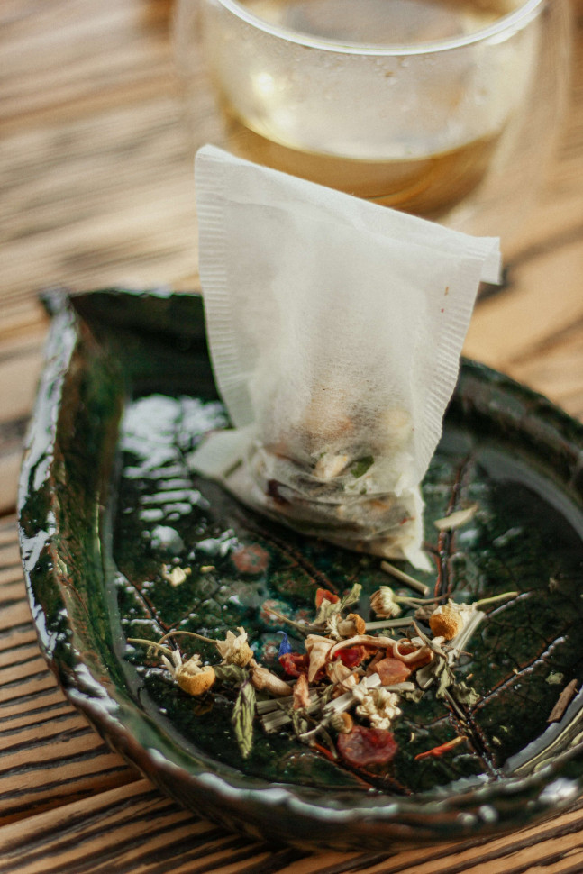 Зеленая керамическая тарелка Leaf