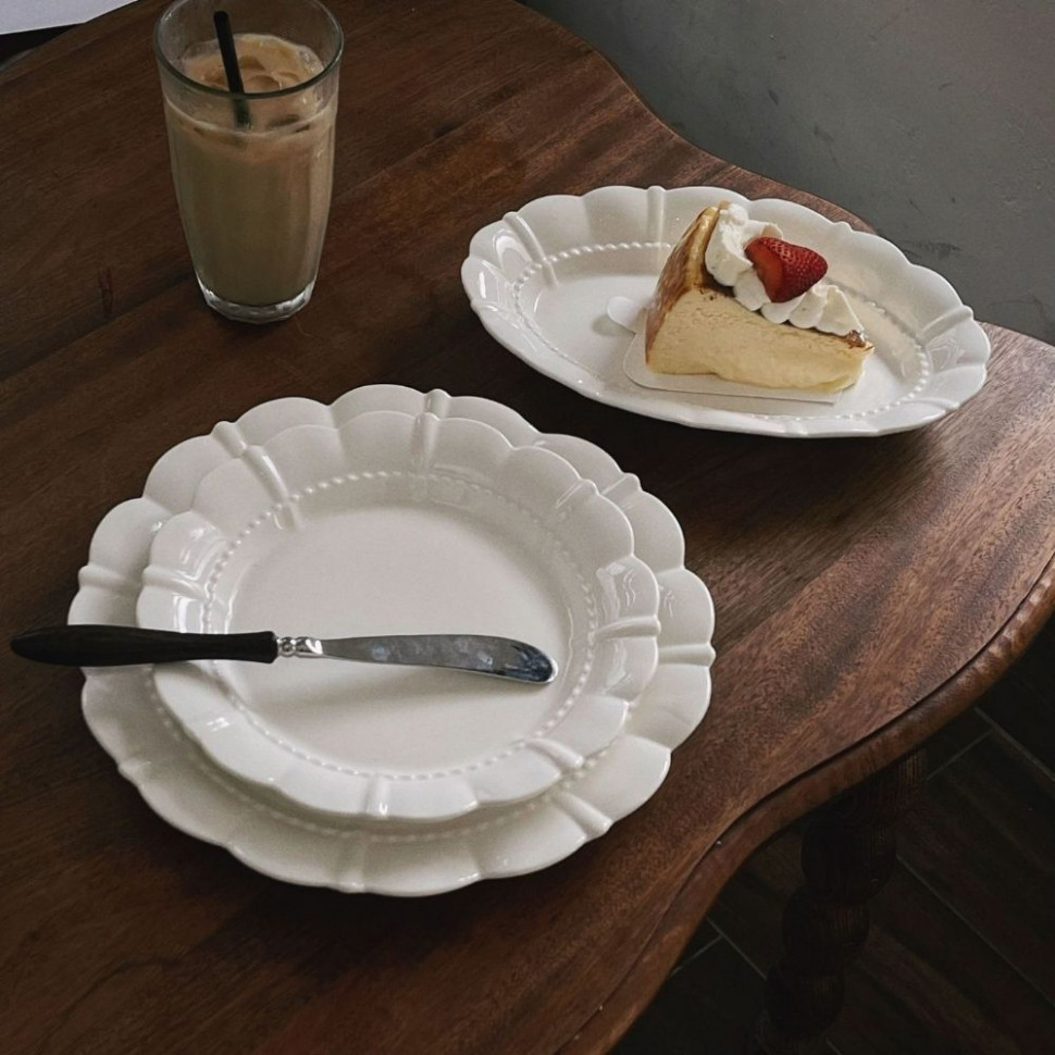 Тарелка овальная White watercolor 