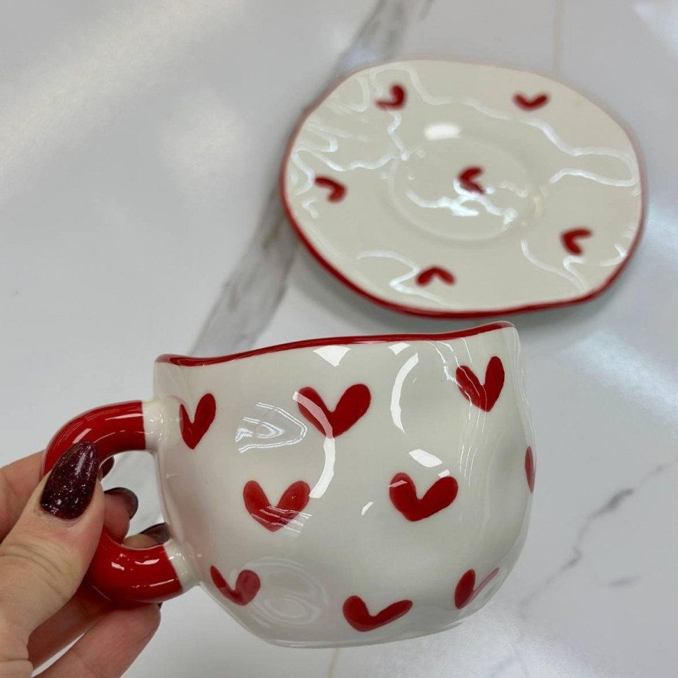 Чашка с блюдцем Red hearts