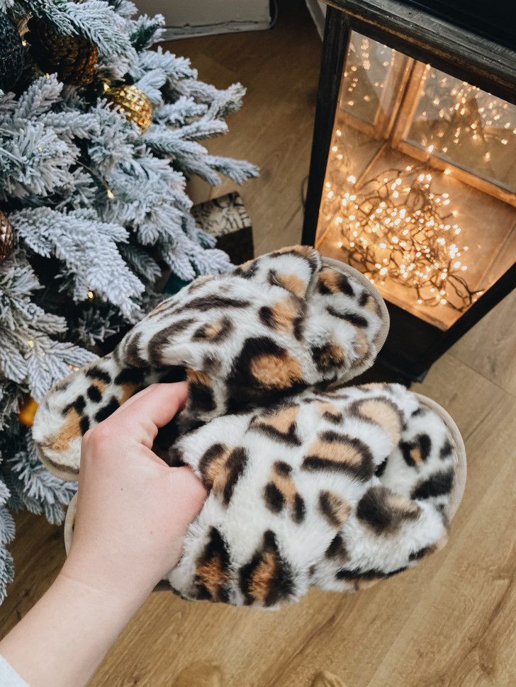 Домашние тапочки Leoo