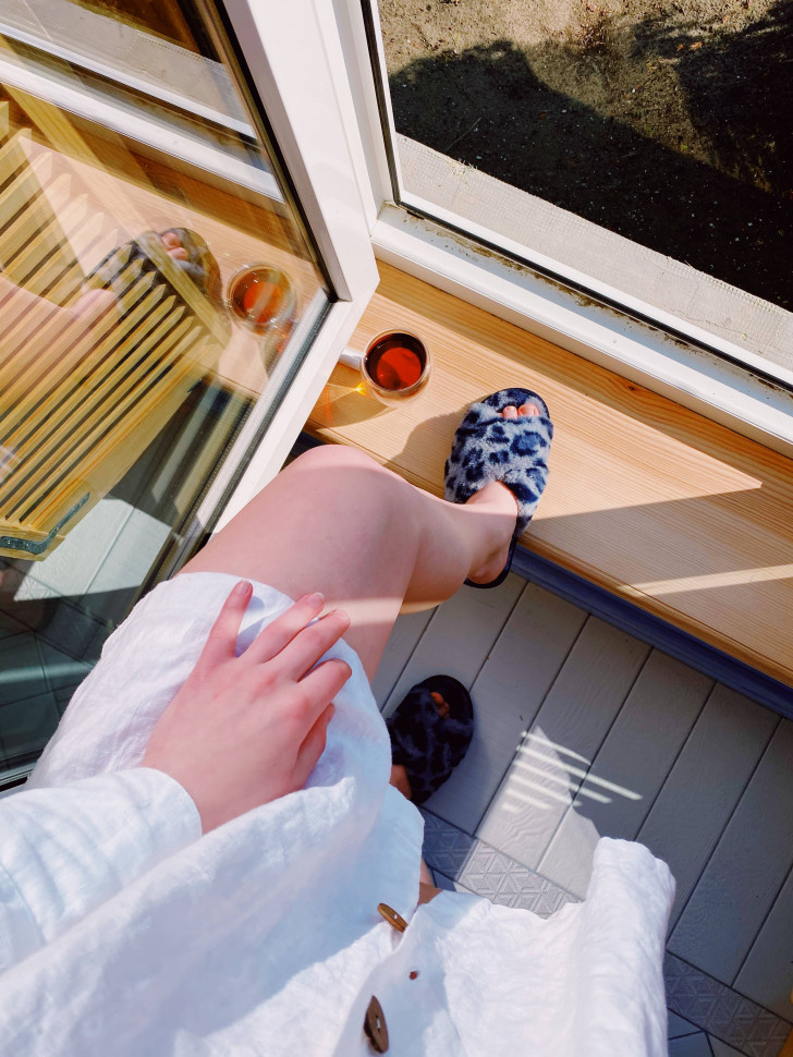 Домашние тапочки Leoo