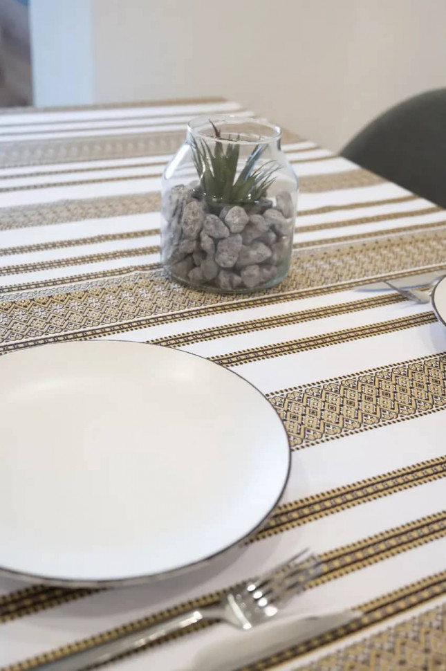 Вишита скатертина Ethnic