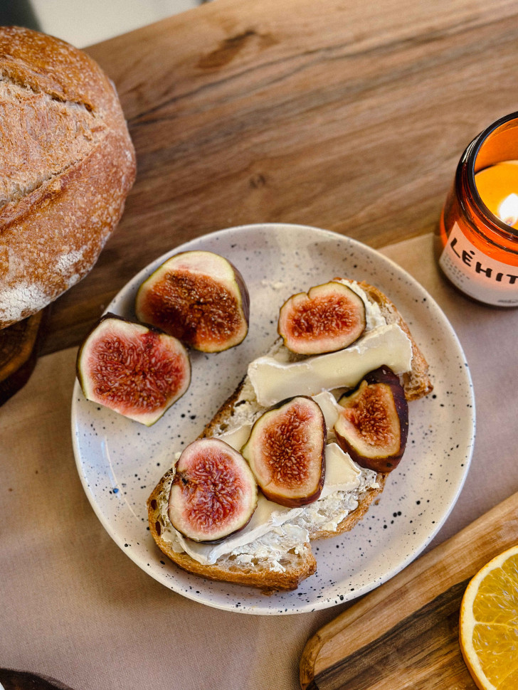 Керамическая тарелка Cosmo