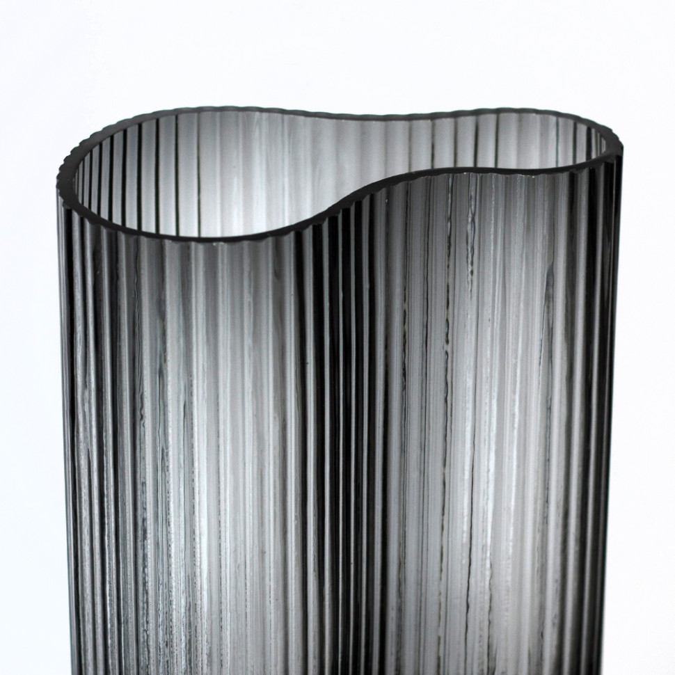 Стеклянная ваза Looming