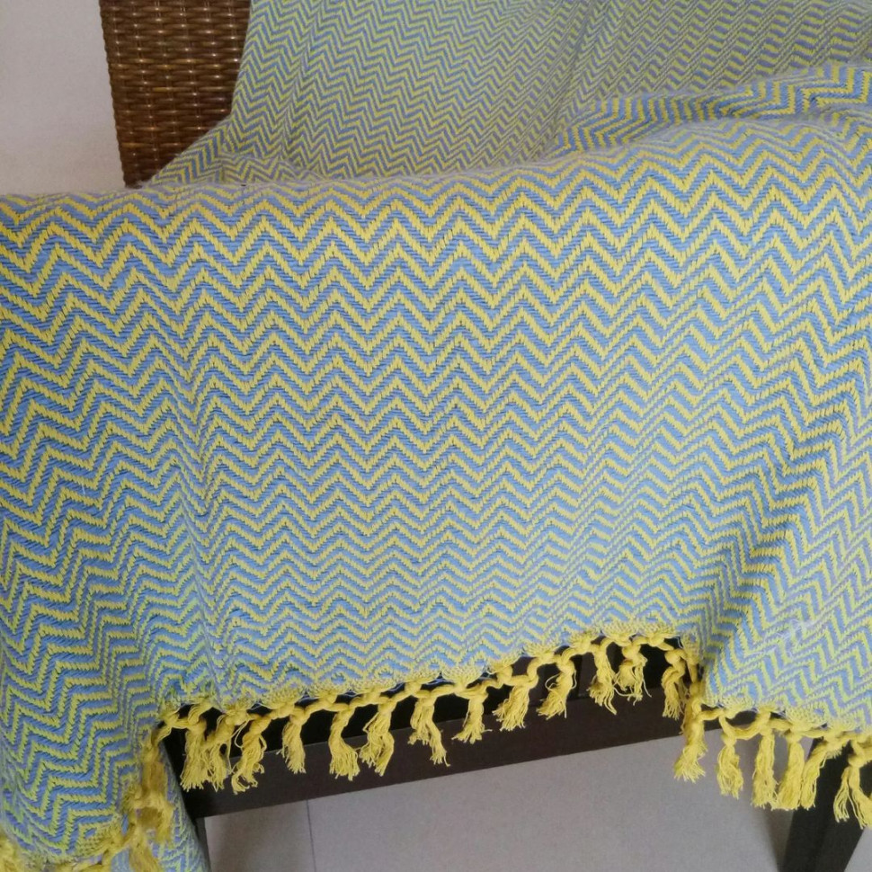 Плед из переработанного материала National