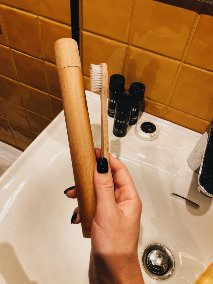 Дерев'яна зубна щітка Сlack