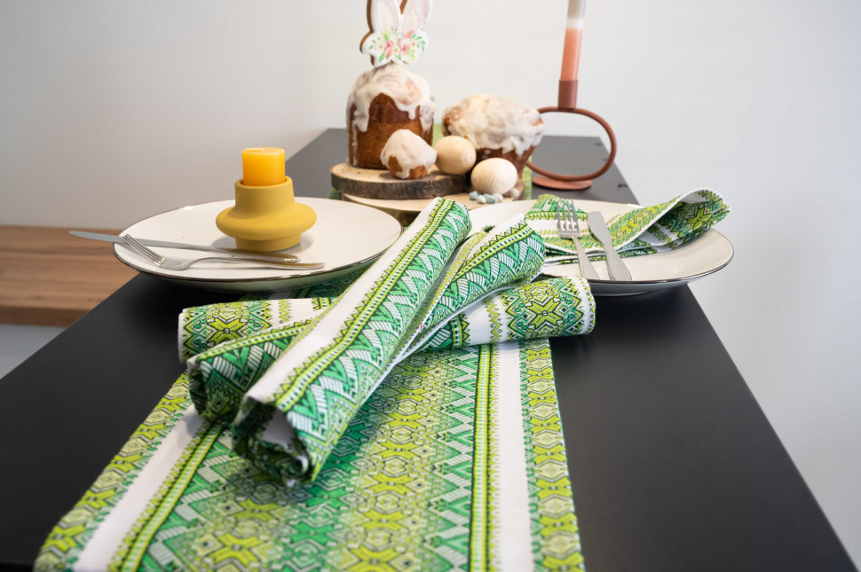 Вишита доріжка-скатертина та серветки Ethnic